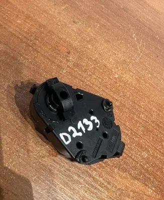BMW 5 E39 Intake manifold valve actuator/motor 69026969 D2133