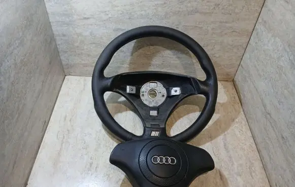 Audi A6 S6 C5 4B Steering wheel 4B0124A