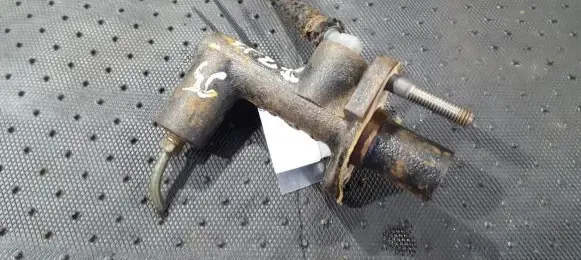 Mazda 323 F Clutch master cylinder