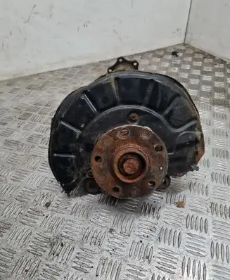 Skoda Superb B6 (3T) Front wheel hub