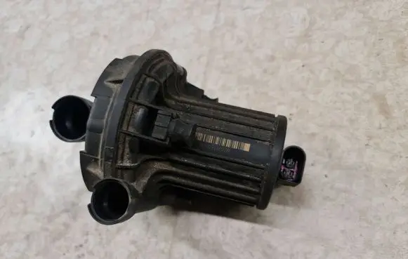 Audi A6 S6 C5 4B Secondary air pump 06A959253B 602001600441