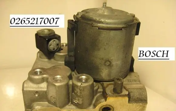 Mercedes-Benz C W202 ABS Pump 0265217007