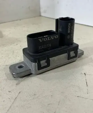 Volvo V60 Glow plug pre-heat relay 31431776