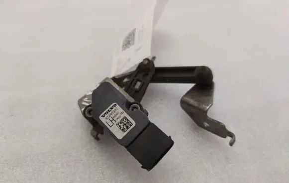 Volvo XC90 Headlight/headlamp level sensor 32246987