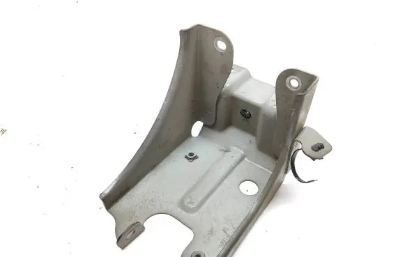 Citroen C4 Aircross Other engine bay part