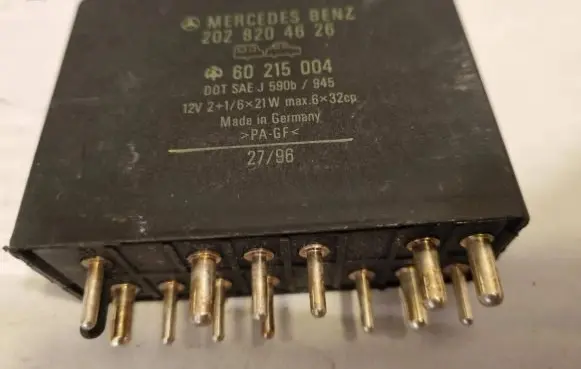 Mercedes-Benz C W202 Other relay 2028204626 60215004