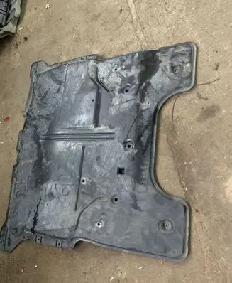 Volkswagen Taigo Engine splash shield/under tray