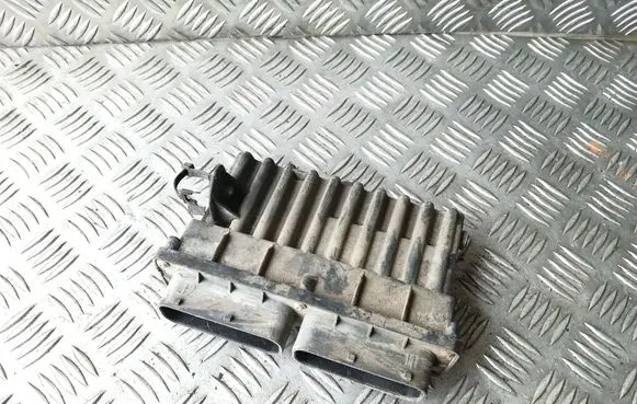 Opel Astra G Fan control module 09131730 252620