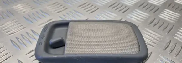 Toyota RAV 4 (XA20) Rear seat light