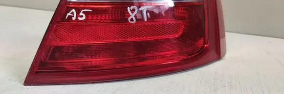 Audi A5 8T 8F Rear/tail lights 8T0945096