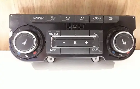 Skoda Octavia Mk2 (1Z) Climate control unit 3T0907044AS