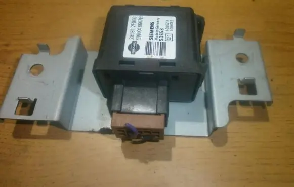 Nissan Almera N16 Other control units/modules 5WK48647B