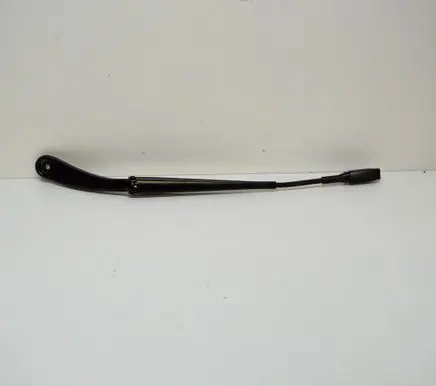 Mercedes-Benz CLA C117 X117 W117 Windshield/front glass wiper blade A1768200044
