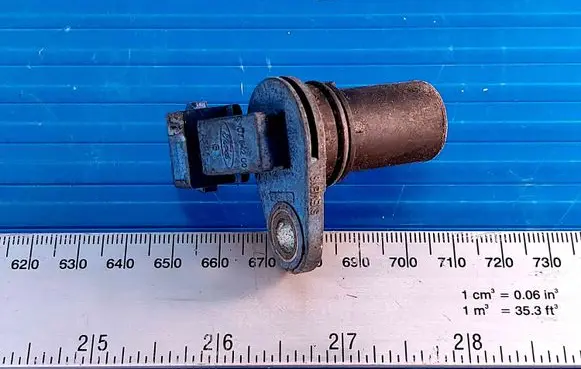 Ford Focus Camshaft position sensor S107542001 YS6A12K073AB