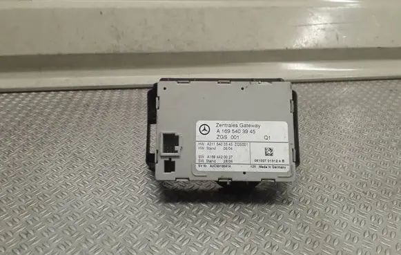 Mercedes-Benz B W245 Gateway control module A1695403945