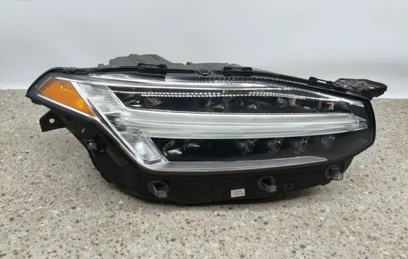 Volvo XC90 Headlight/headlamp 31446879 89909835