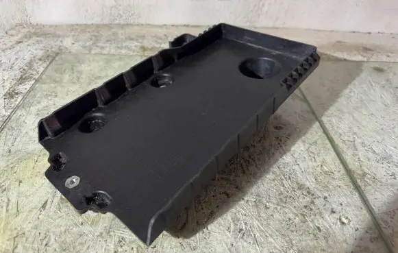 Volvo V40 Battery tray 31301934