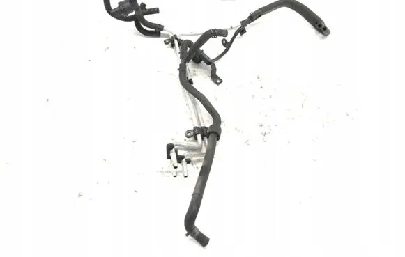 Volkswagen PASSAT B7 Engine coolant pipe/hose