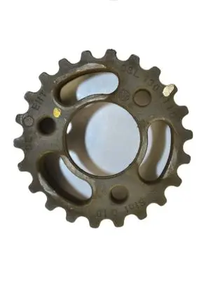 Volkswagen PASSAT B6 Fuel pump gear (pulley) 03L130111B