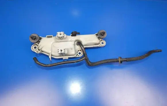 Volvo XC90 Vacuum air tank 31330458