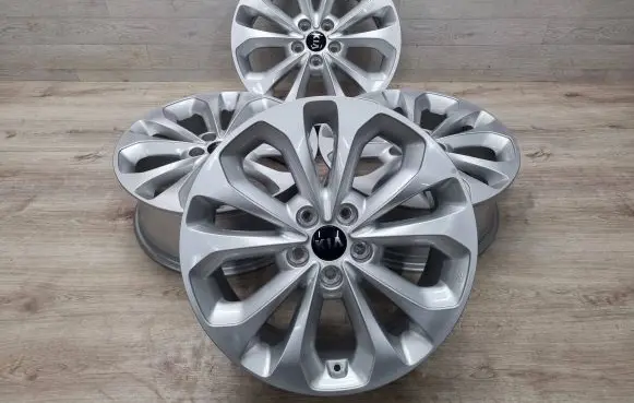 KIA Sorento R18 alloy rim 529102P285
