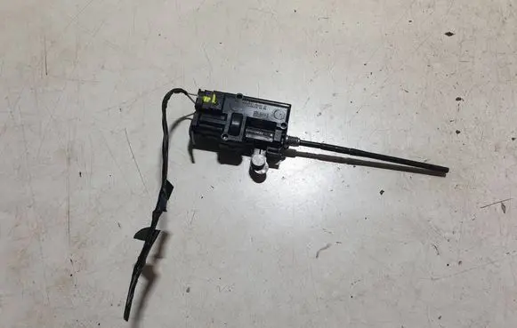 Renault Captur Fuel tank cap lock motor 8200312600