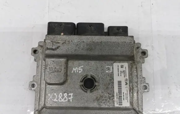 Citroen C4 Cactus Engine control unit/module 9800913080
