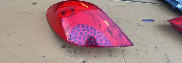 Peugeot 207 Rear/tail lights 089986699