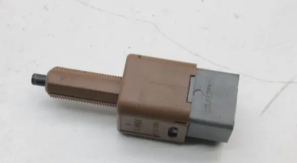 Nissan Note (E12) Brake pedal sensor switch