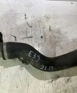 BMW 5 E39 Engine coolant pipe/hose
