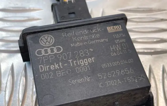 Volkswagen Touareg II Tire pressure sensor 7PP907283