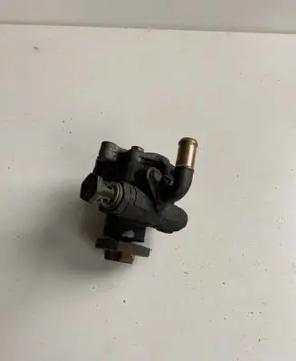Volkswagen Golf IV Power steering pump