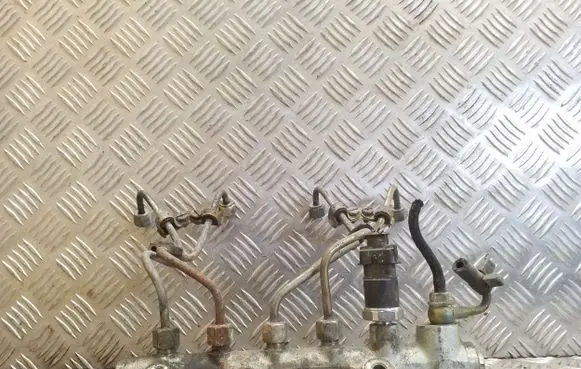 Fuel main line pipe
