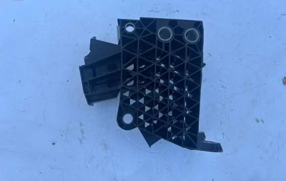 Mercedes-Benz EQB Radiator mount bracket A2976206600 D19106750