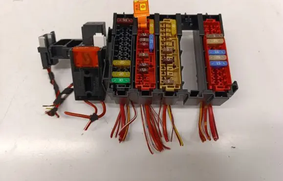 Audi A6 S6 C8 4K Fuse module 4K0971845