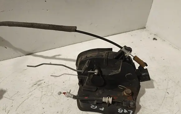 BMW X5 E53 Front door lock 8402540