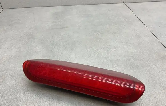 Nissan Juke I F15 Third/center stoplight 26590BV80A