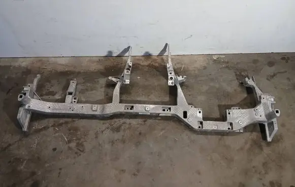 Volvo XC90 Dashboard cross member/frame bar 32244007 31688041