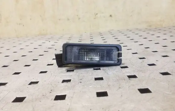 Volkswagen Polo V 6R Number plate light 1K8943021