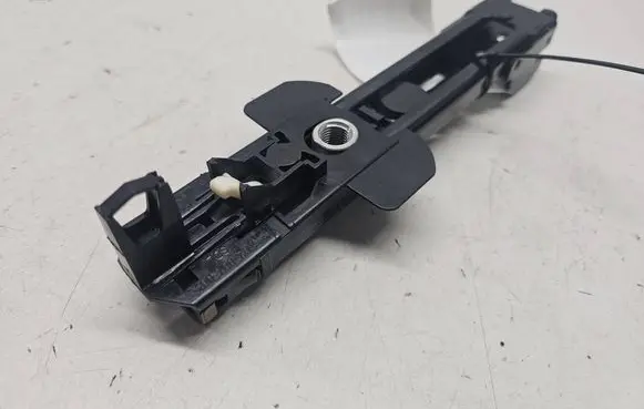 Audi Q7 4L Seat belt adjustment motor 8E0857833F