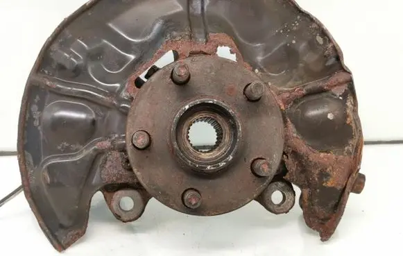 Toyota Corolla Verso E121 Rear wheel hub spindle/knuckle 