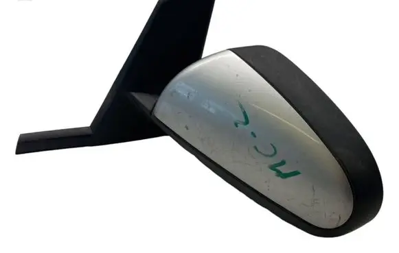 Mitsubishi Colt Front door electric wing mirror E9014259