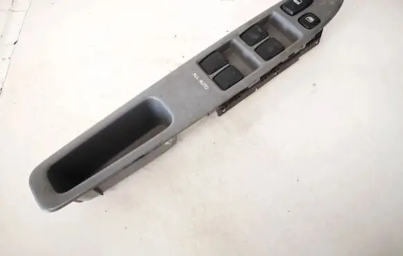 Toyota Avensis Verso Electric window control switch 8404044030 84040-44030