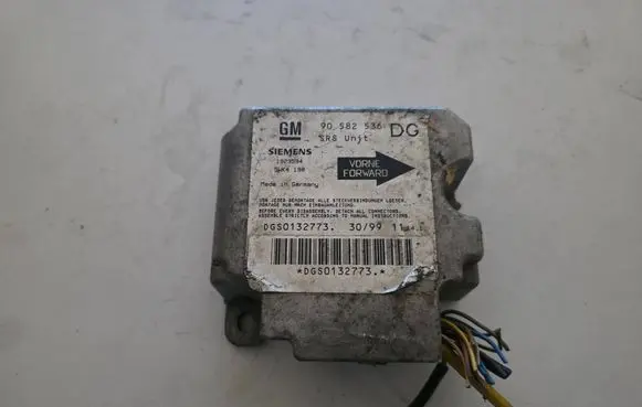 Opel Zafira A Airbag control unit/module 90582536 DGS0132773 1923594