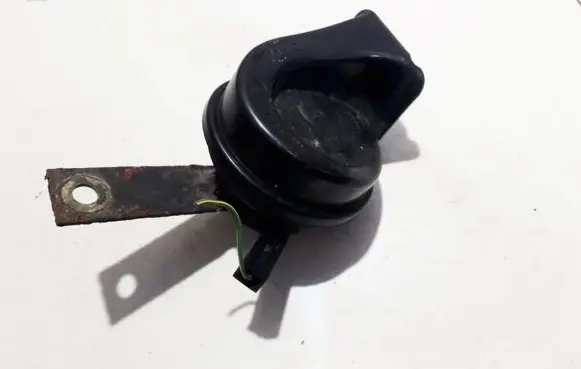 Nissan Almera Tino Horn signal 011157