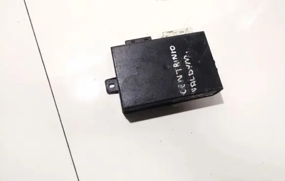 BMW 3 E36 Door control unit/module 61351387961 6135-1387961