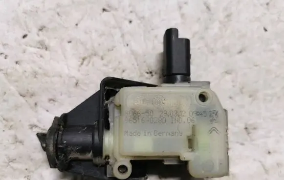 Peugeot 508 RXH Fuel tank cap lock motor 9651690280