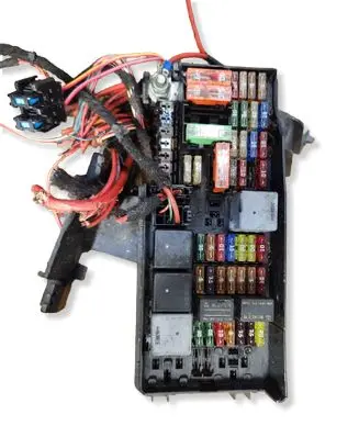 Mercedes-Benz ML W164 Fuse module A1645400272