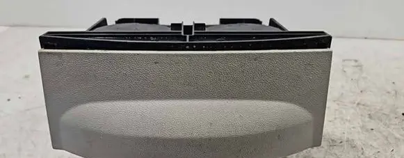 Chrysler Town u0026 Country V Cup holder front 63248CK 70719A