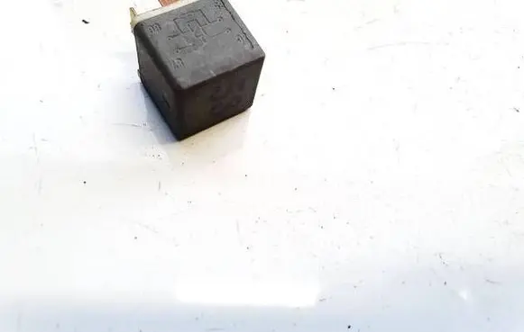 Volkswagen Polo IV 9N3 Other relay 141951253B 20240072